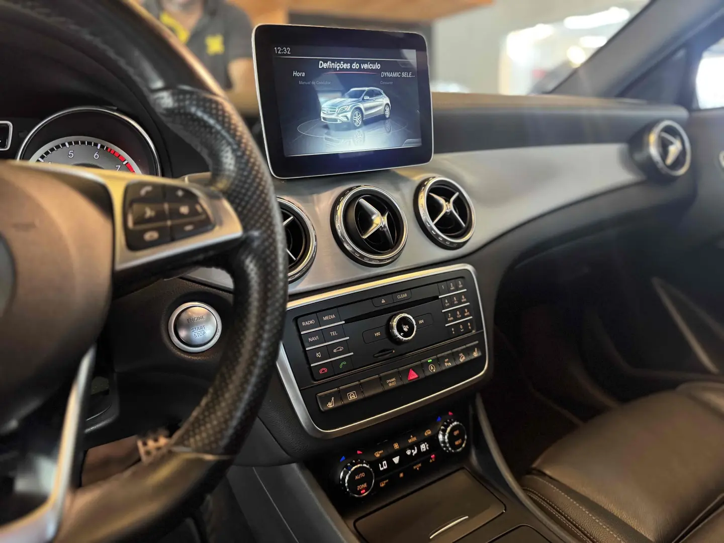 MERCEDES BENZ GLA 250