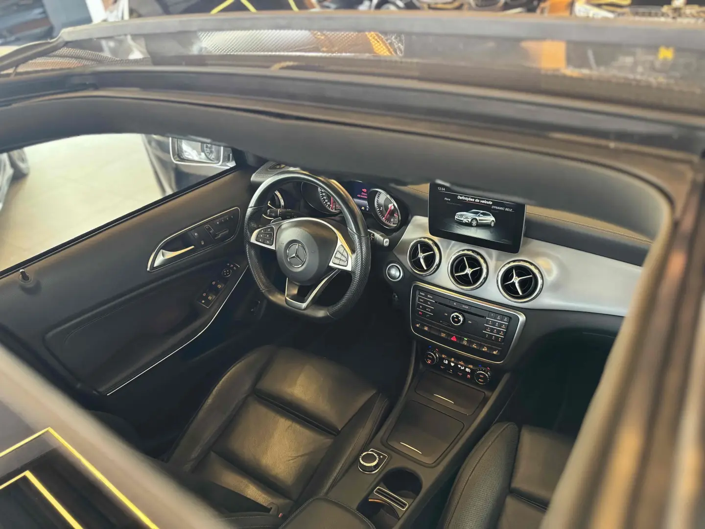 MERCEDES BENZ GLA 250