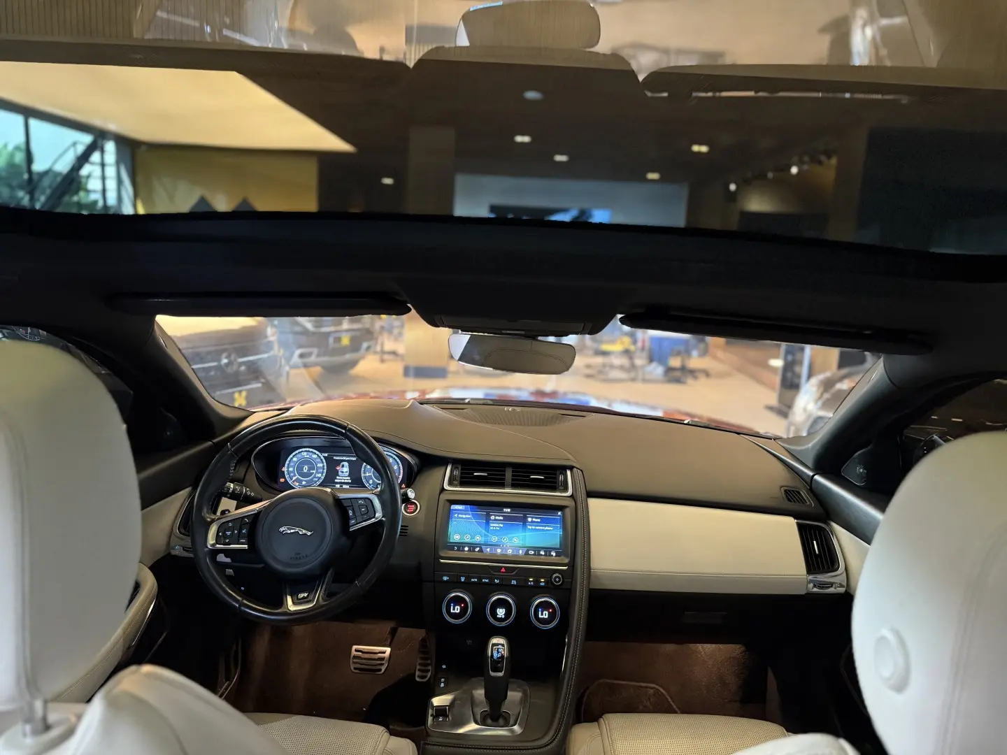 JAGUAR E-PACE