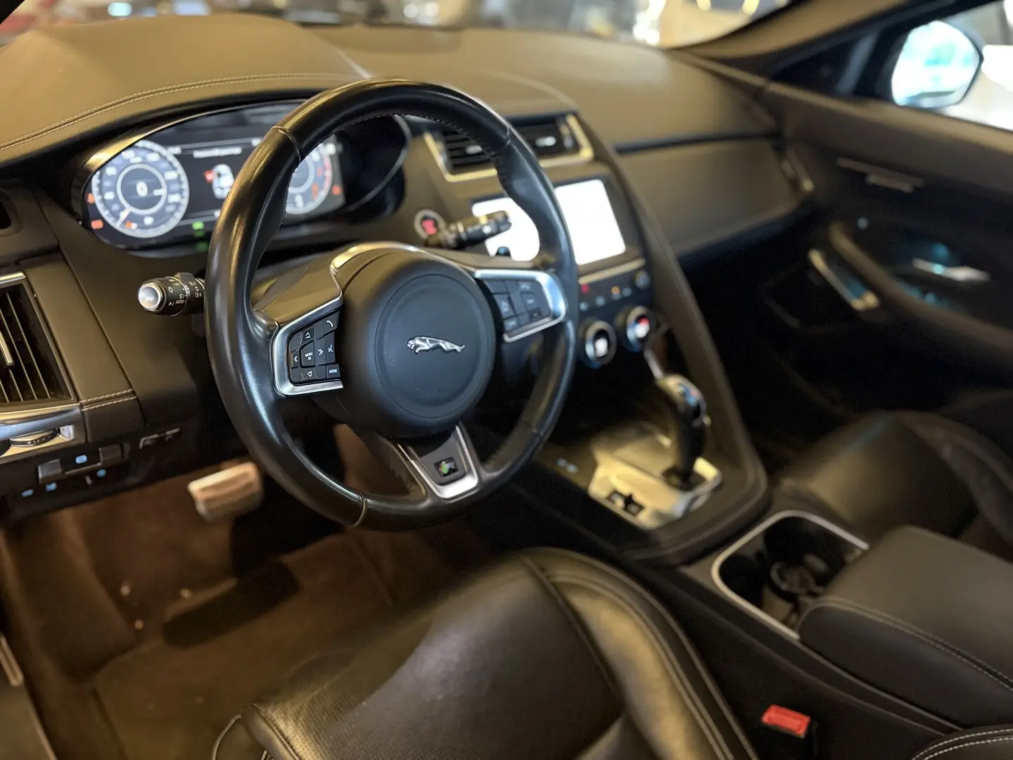 JAGUAR E-PACE