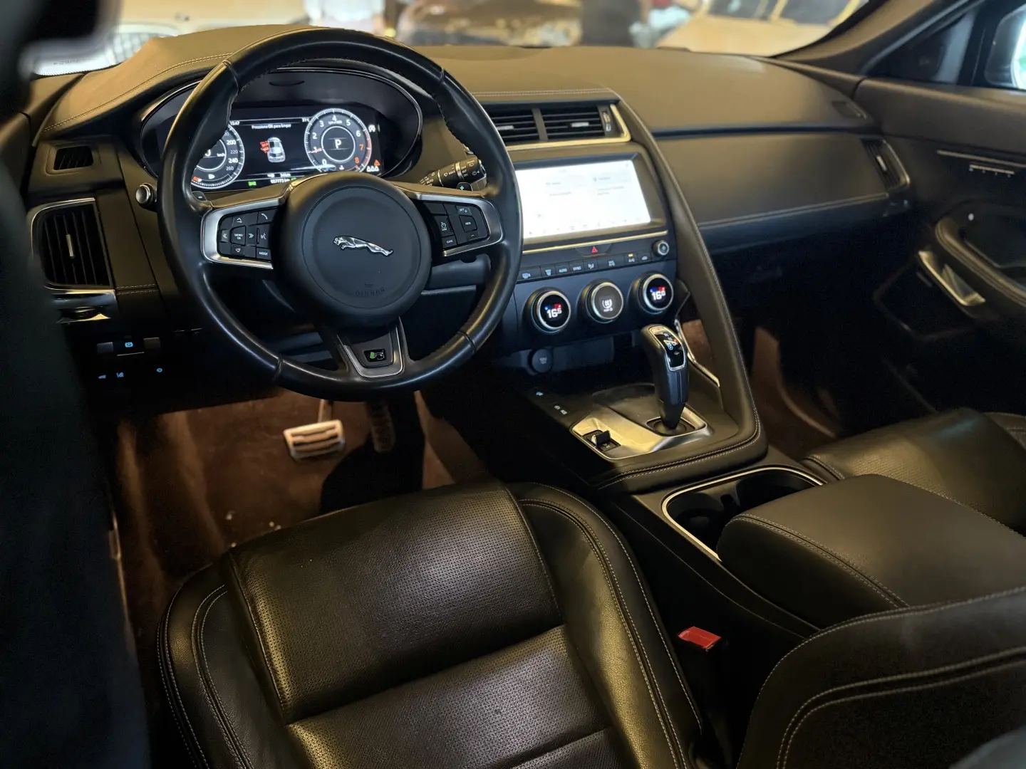JAGUAR E-PACE