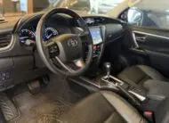 TOYOTA HILUX SW4