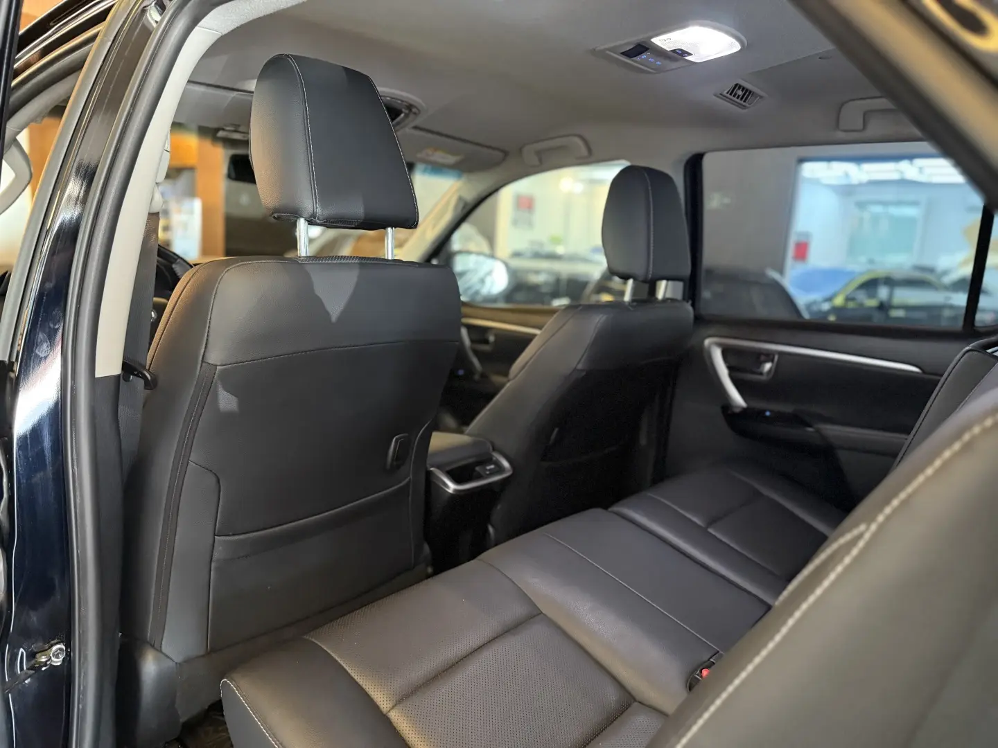 TOYOTA HILUX SW4