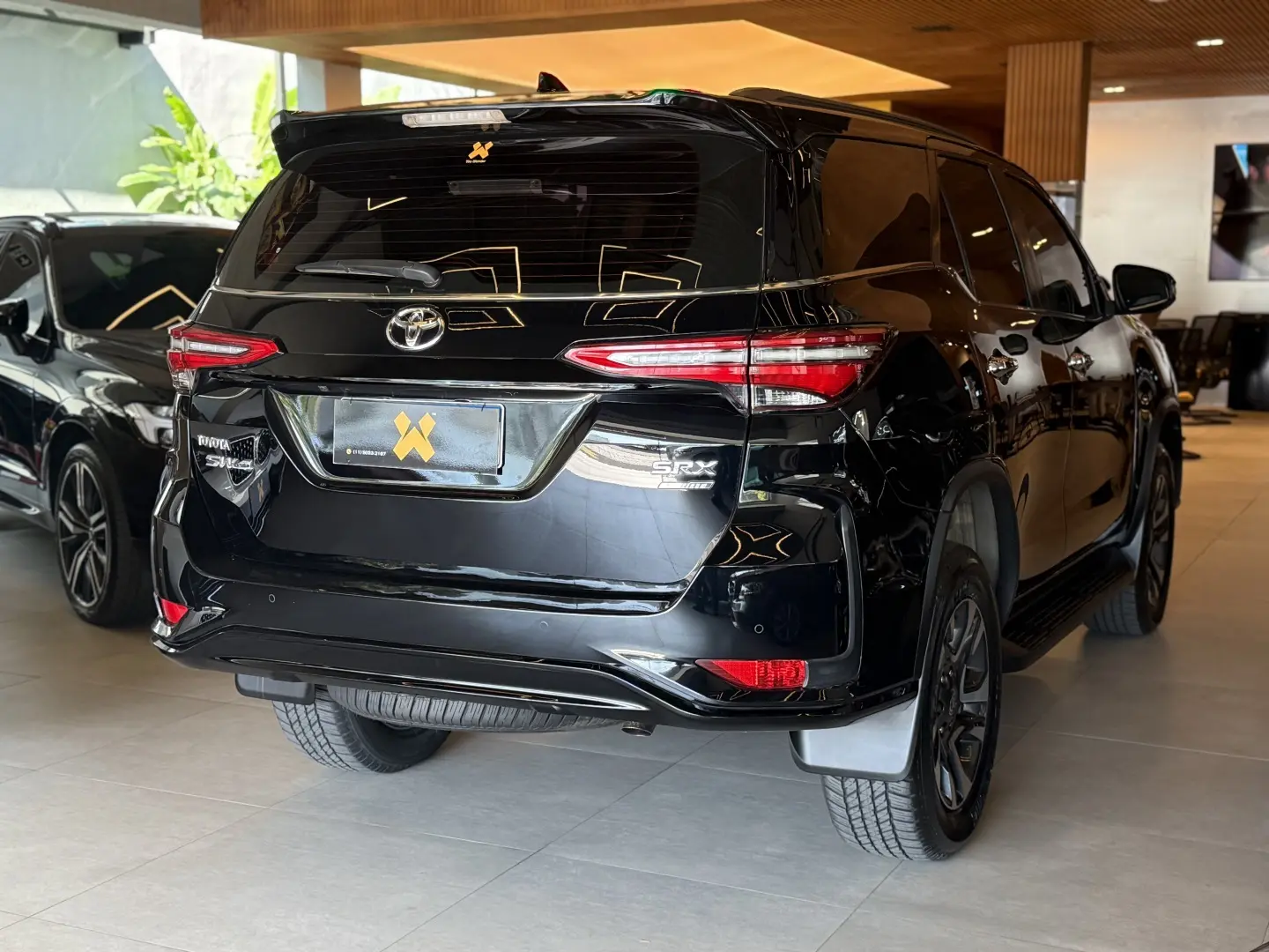 TOYOTA HILUX SW4