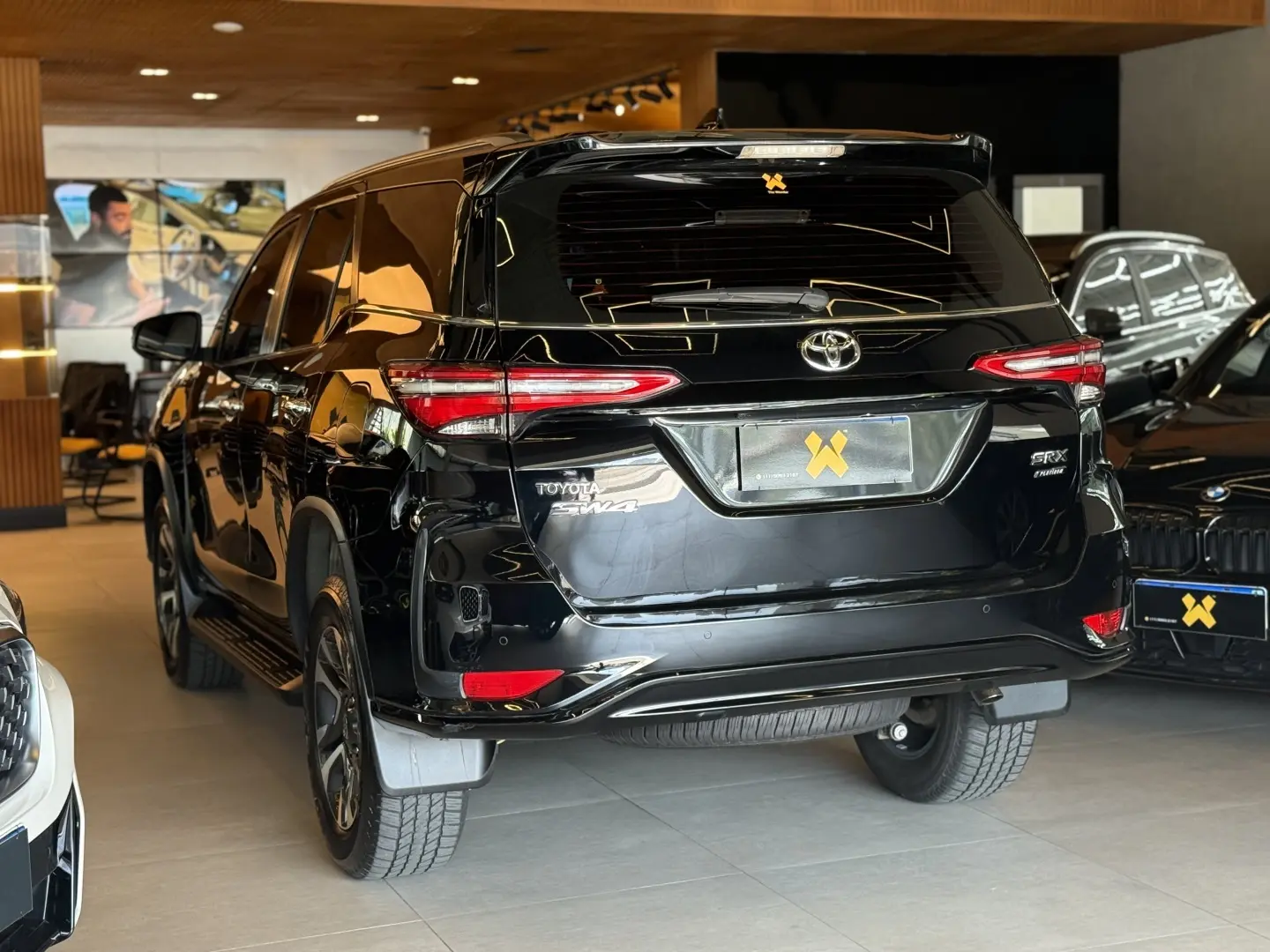 TOYOTA HILUX SW4