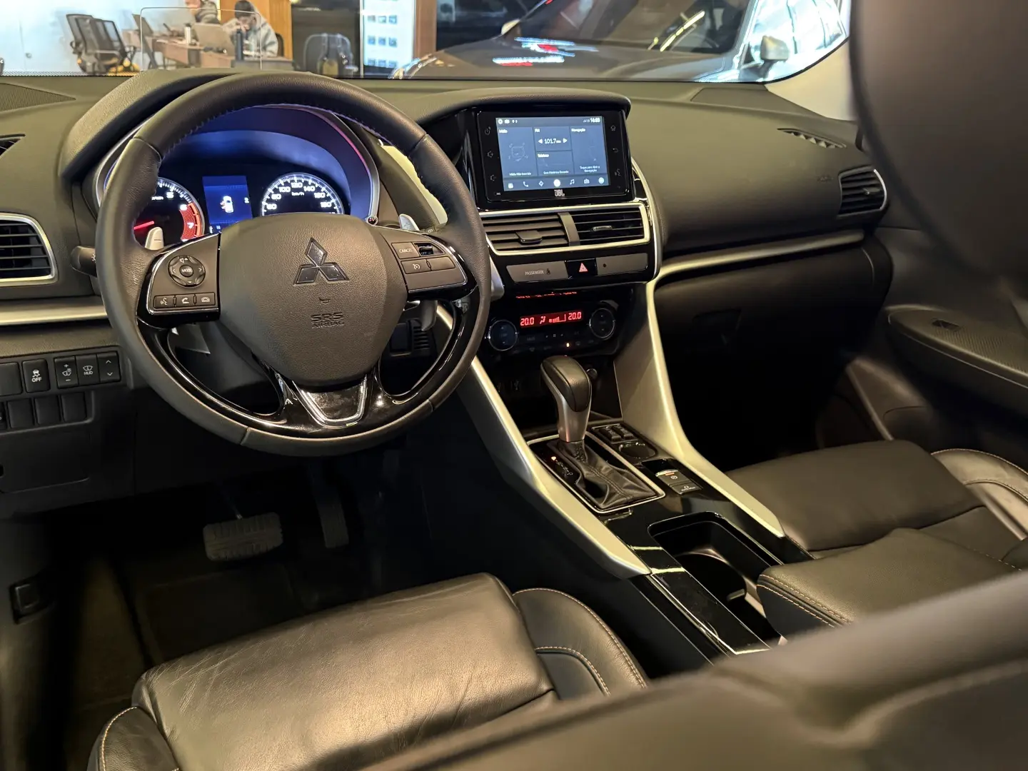 MITSUBISHI ECLIPSE CROSS
