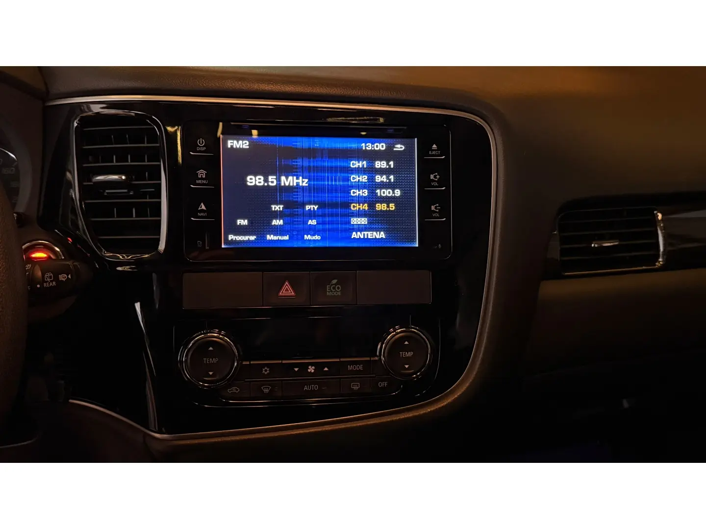 MITSUBISHI OUTLANDER