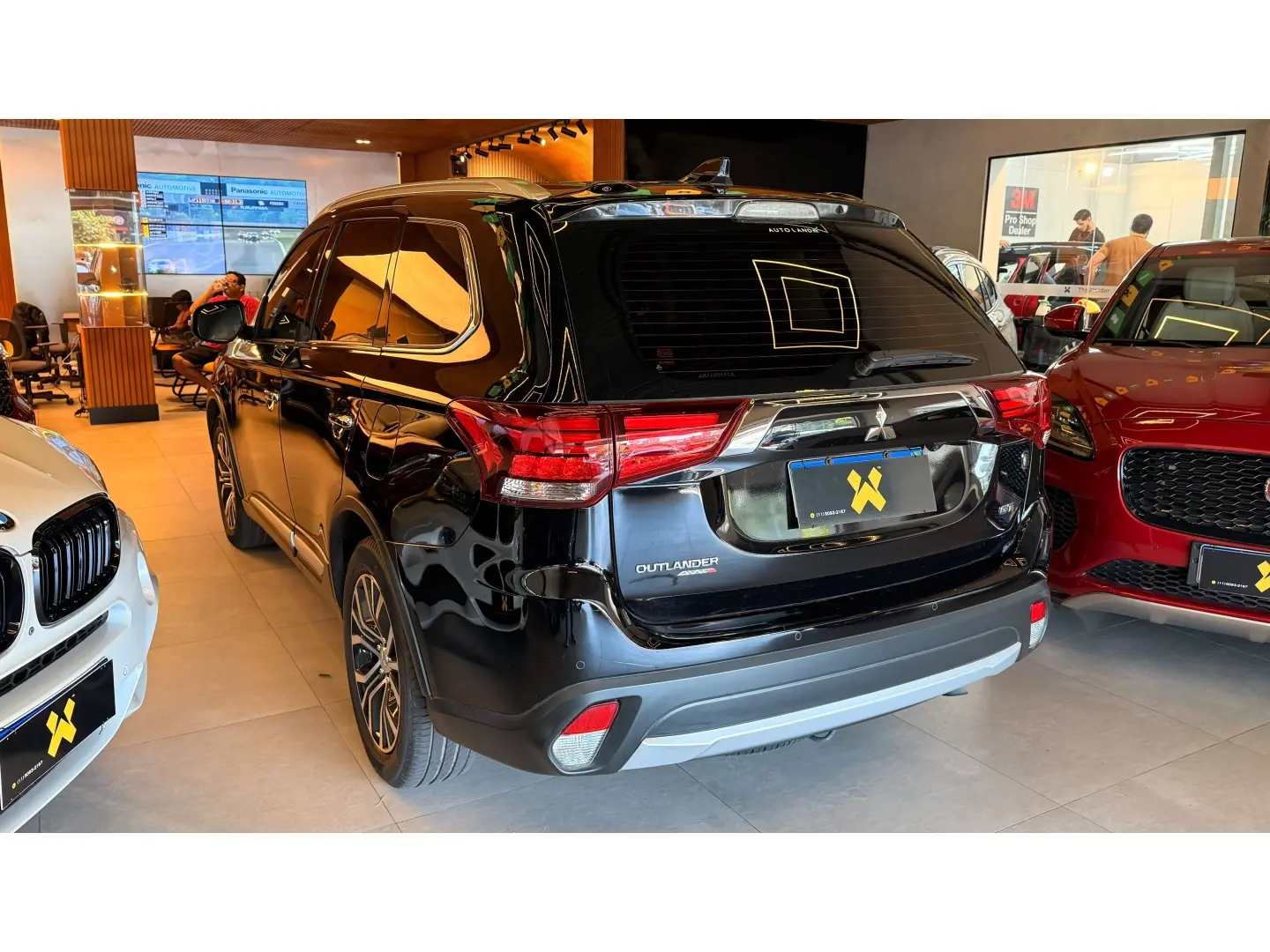 MITSUBISHI OUTLANDER