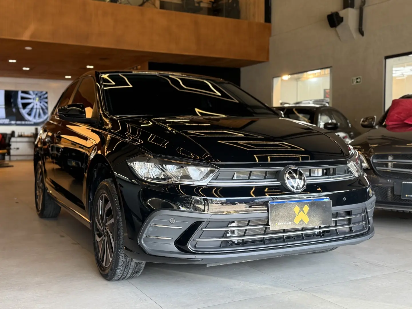 VOLKSWAGEN POLO