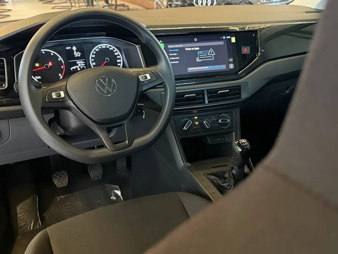 VOLKSWAGEN POLO TRACK