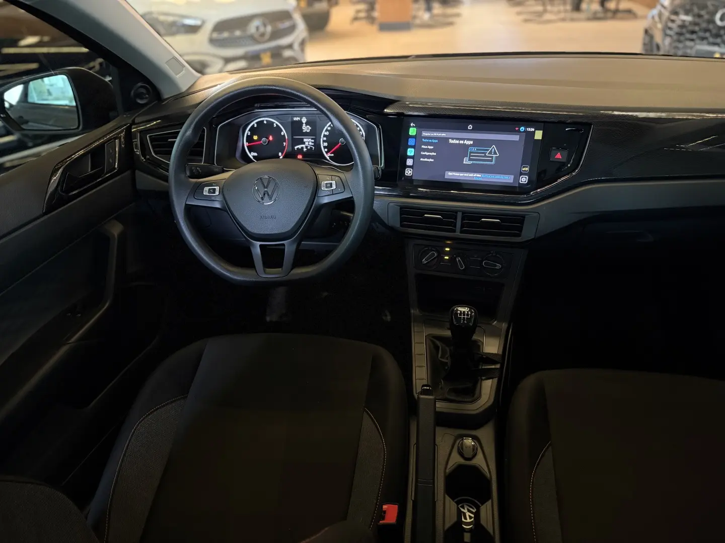 VOLKSWAGEN POLO TRACK