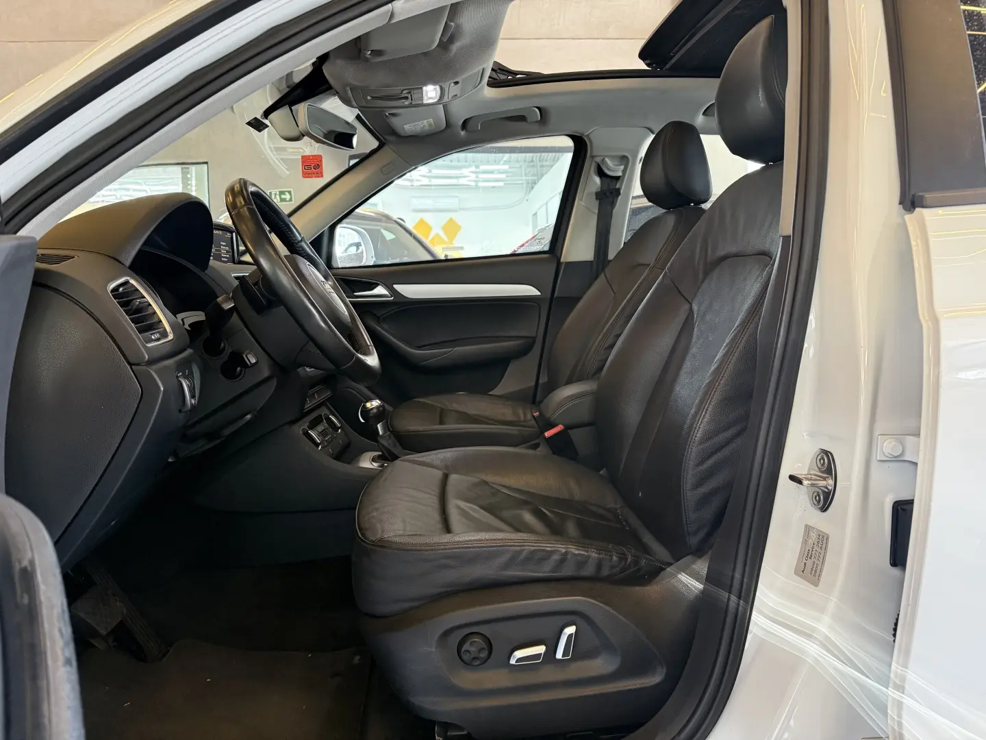 AUDI Q3