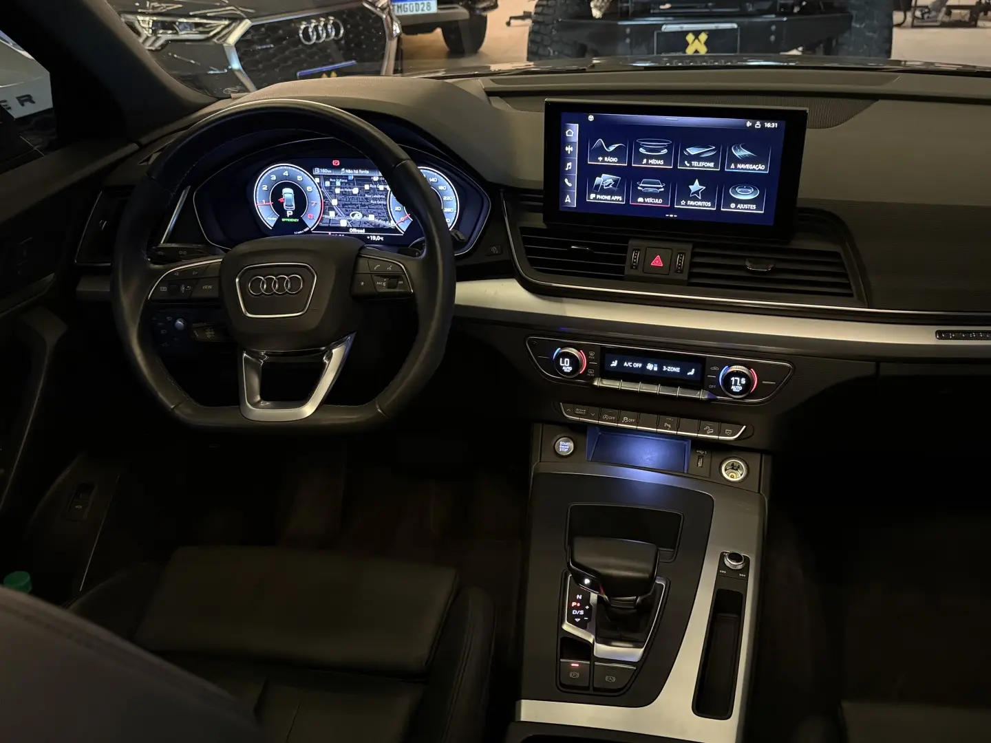 AUDI Q5