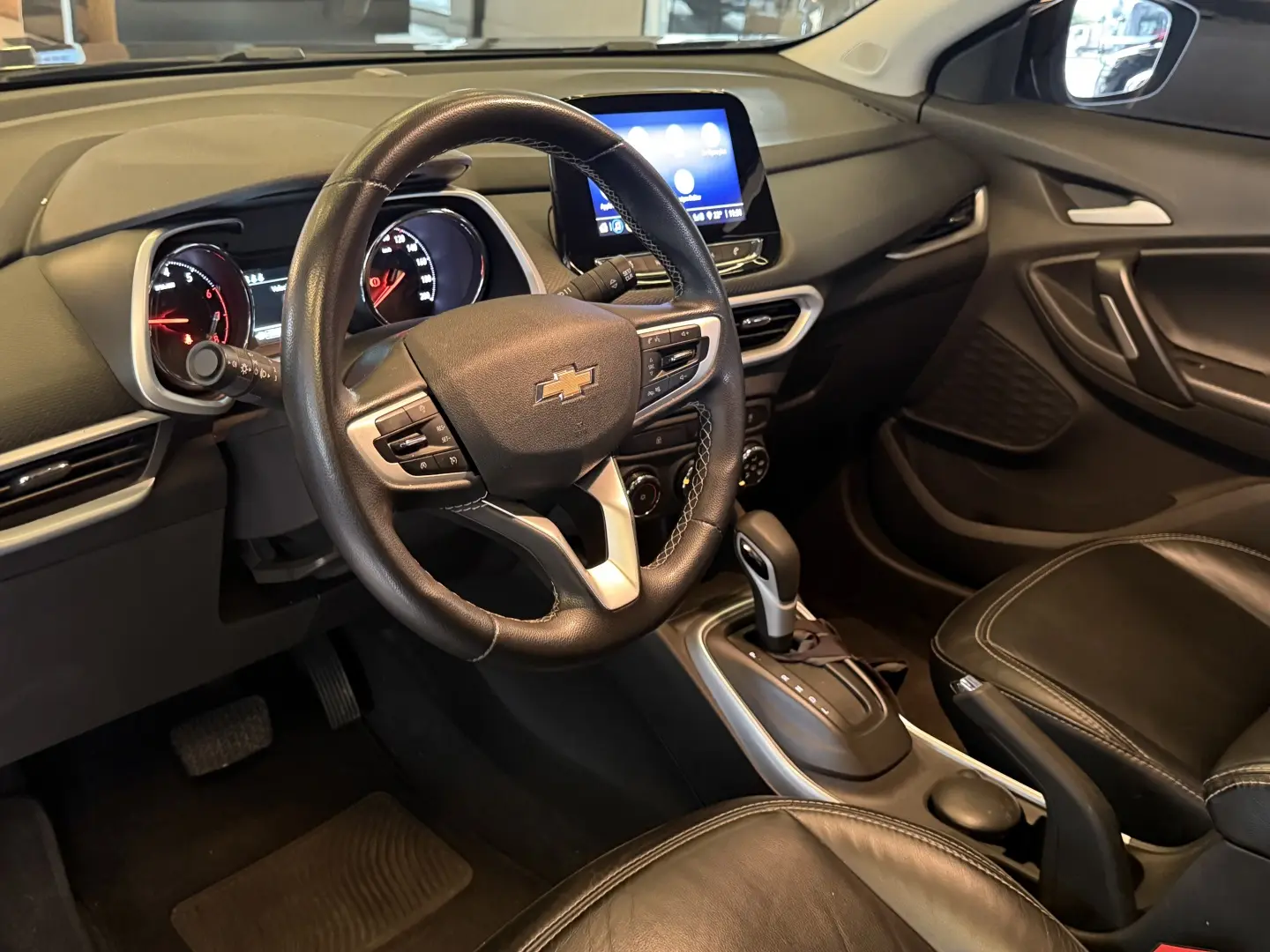 CHEVROLET TRACKER