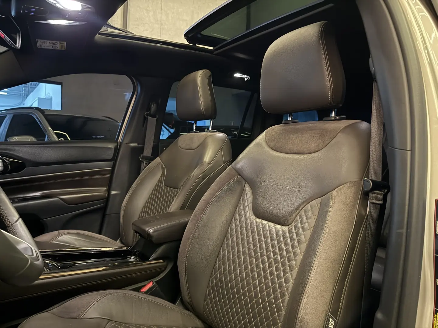 JEEP COMMANDER