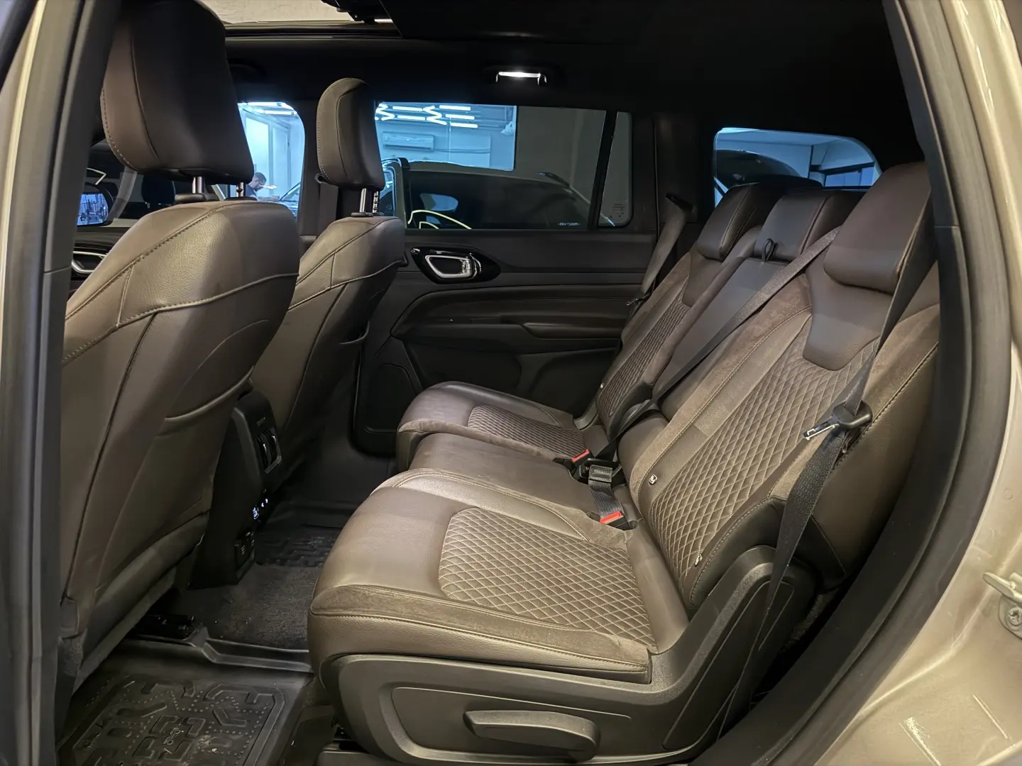 JEEP COMMANDER