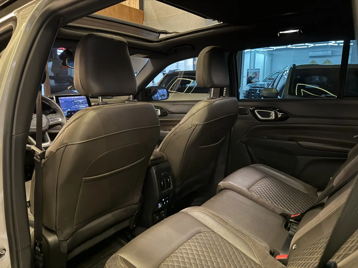 JEEP COMMANDER