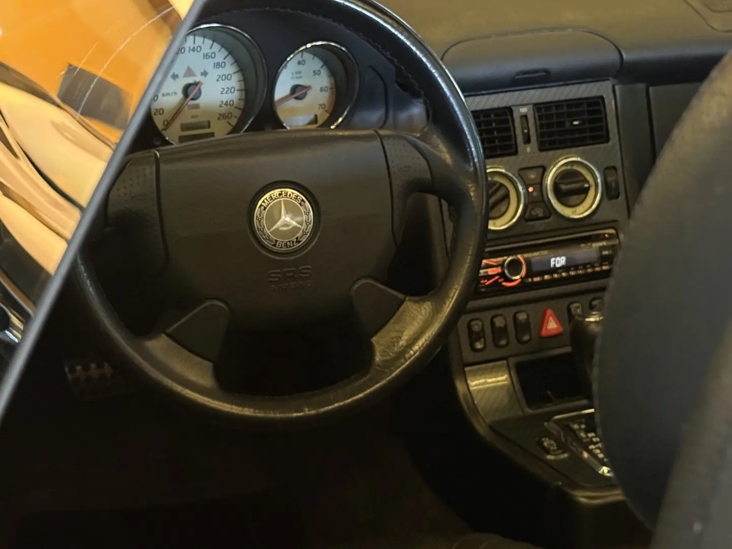 MERCEDES BENZ SLK 230