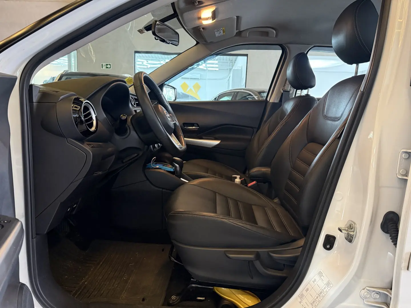 NISSAN KICKS