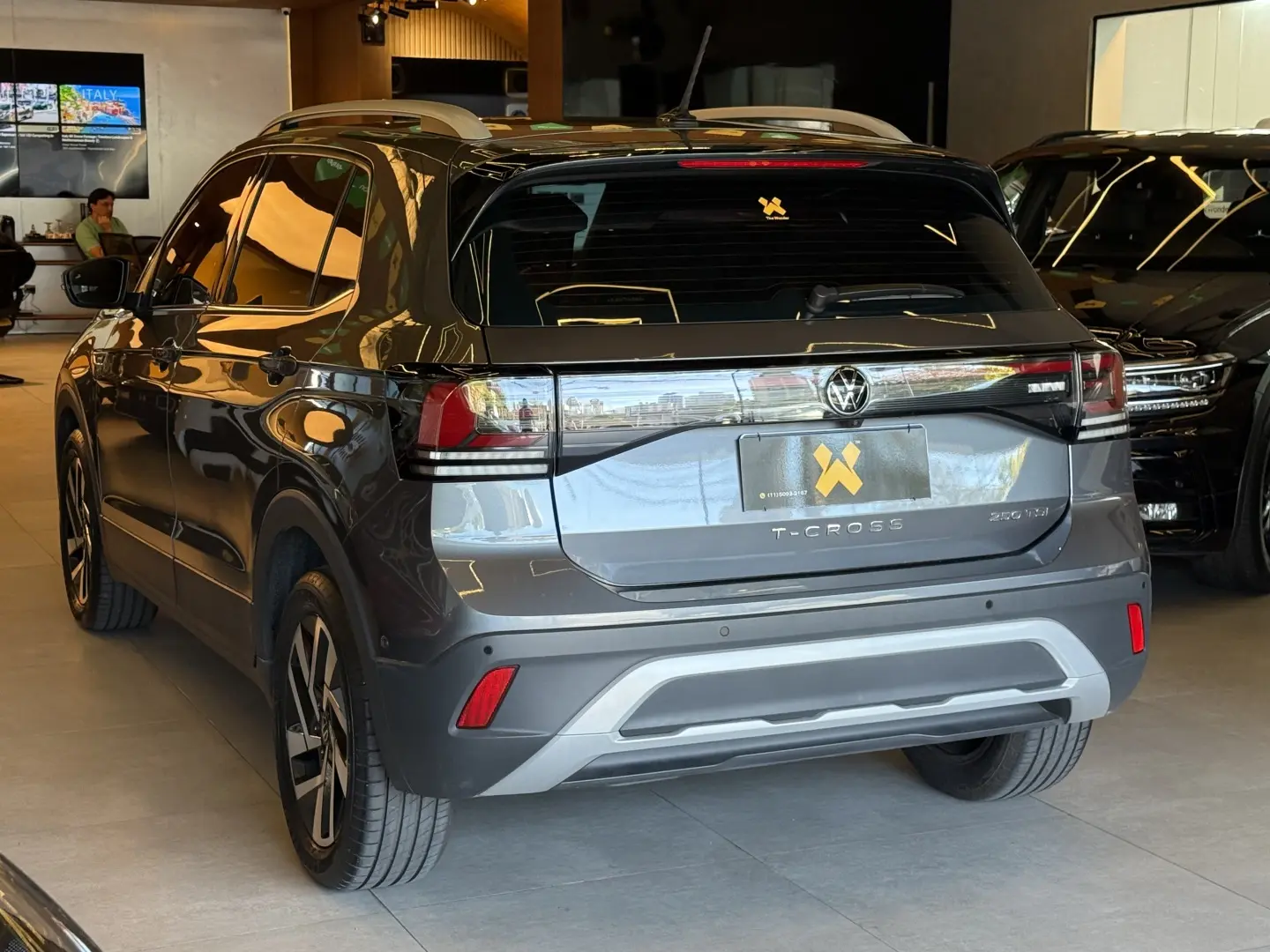 VOLKSWAGEN T-CROSS