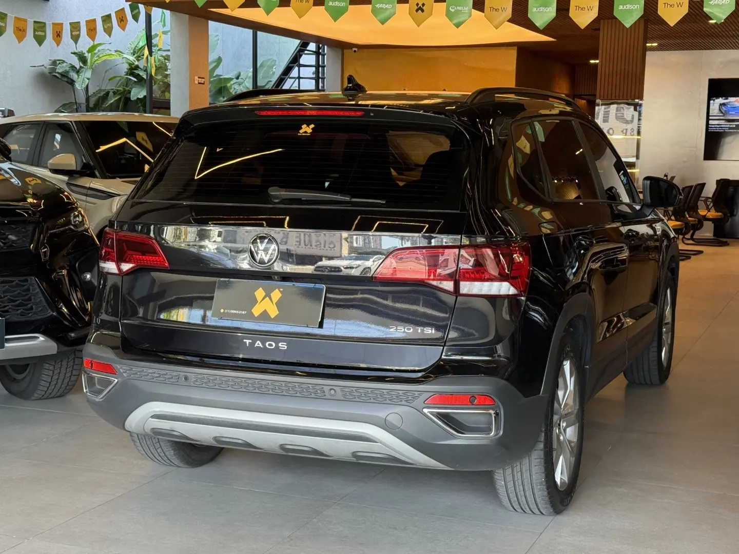 VOLKSWAGEN TAOS
