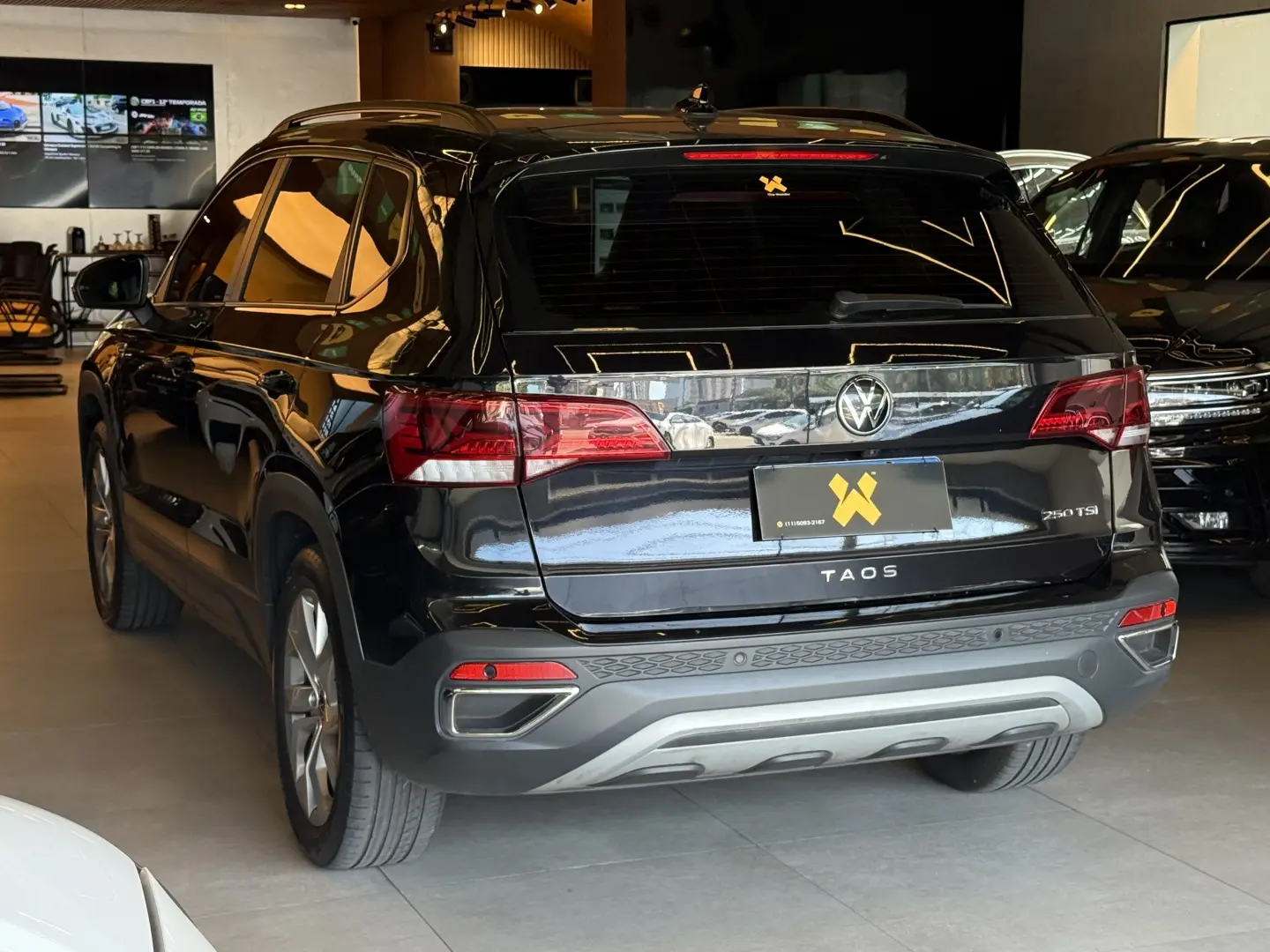 VOLKSWAGEN TAOS