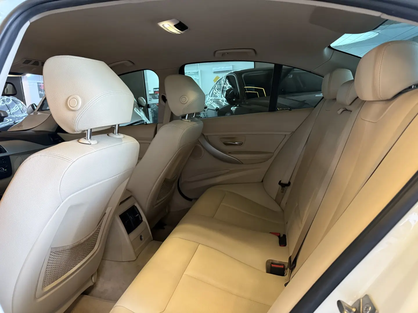 BMW 320I