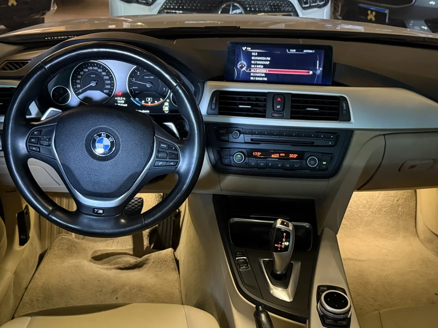 BMW 320I