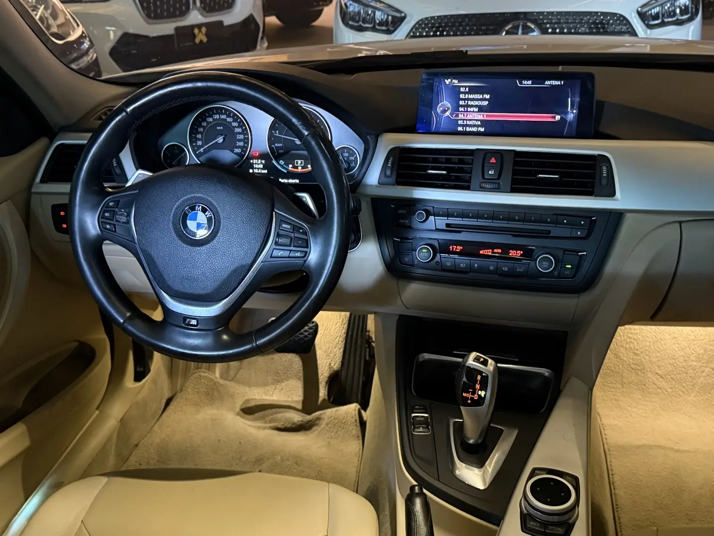 BMW 320I