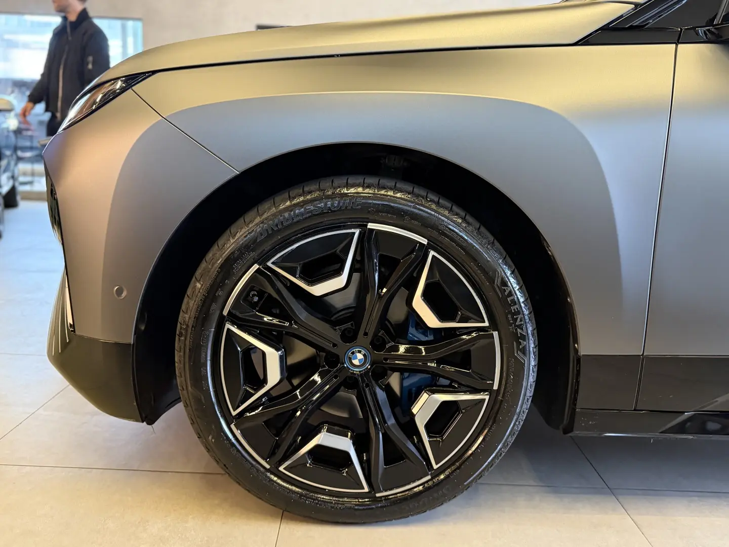 BMW IX