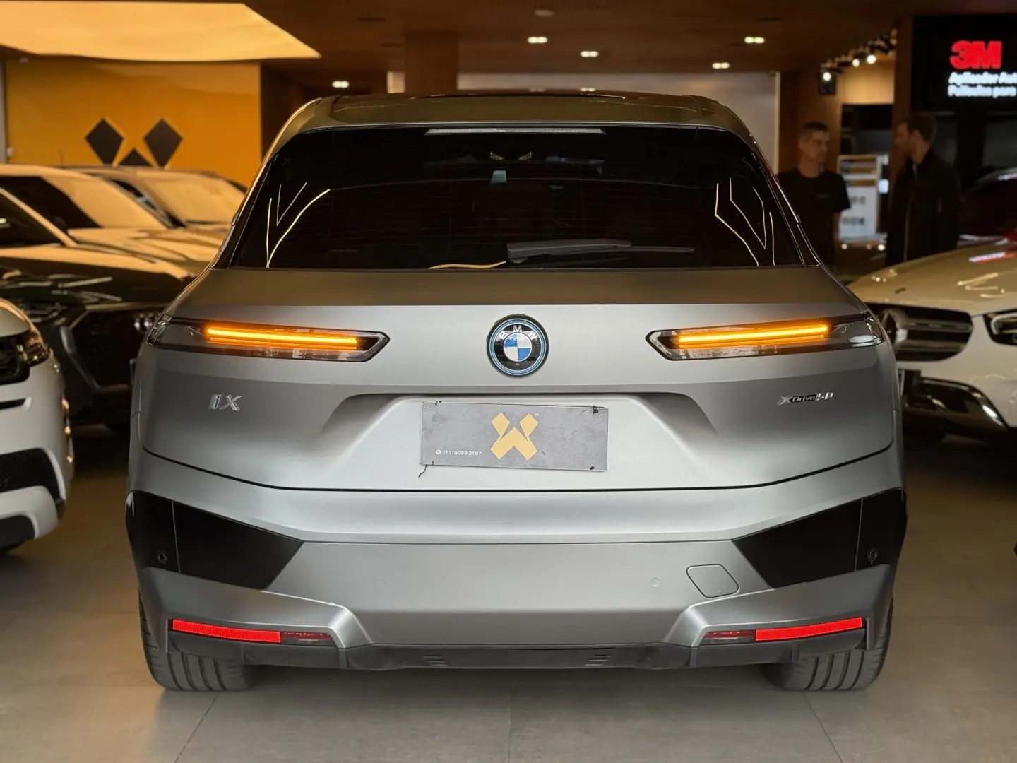 BMW IX