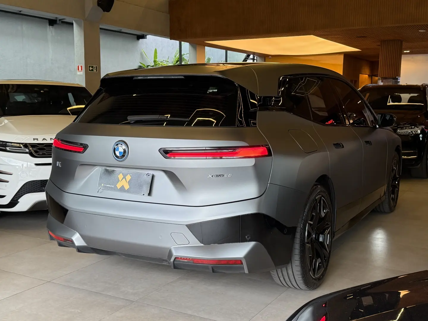 BMW IX