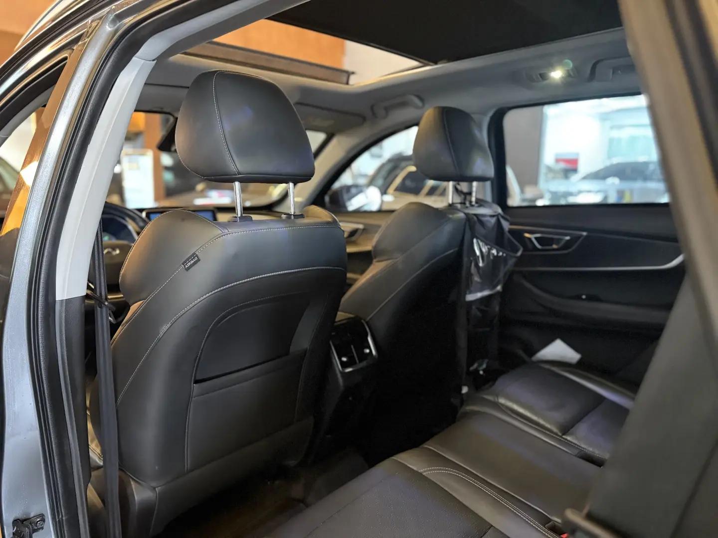CHERY TIGGO 8
