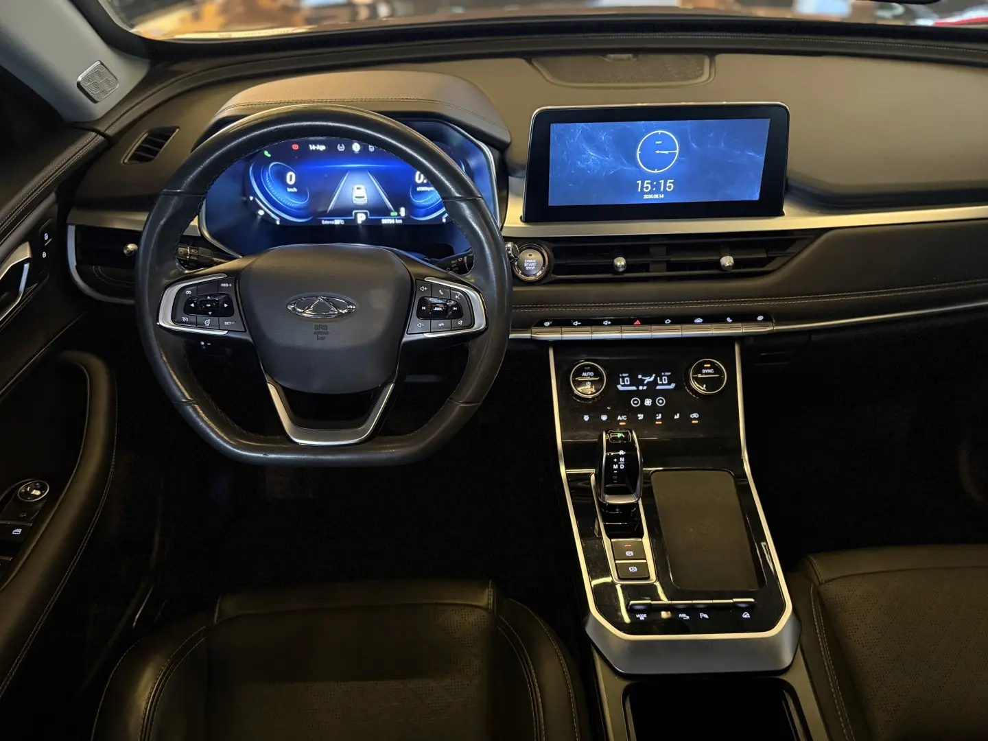CHERY TIGGO 8