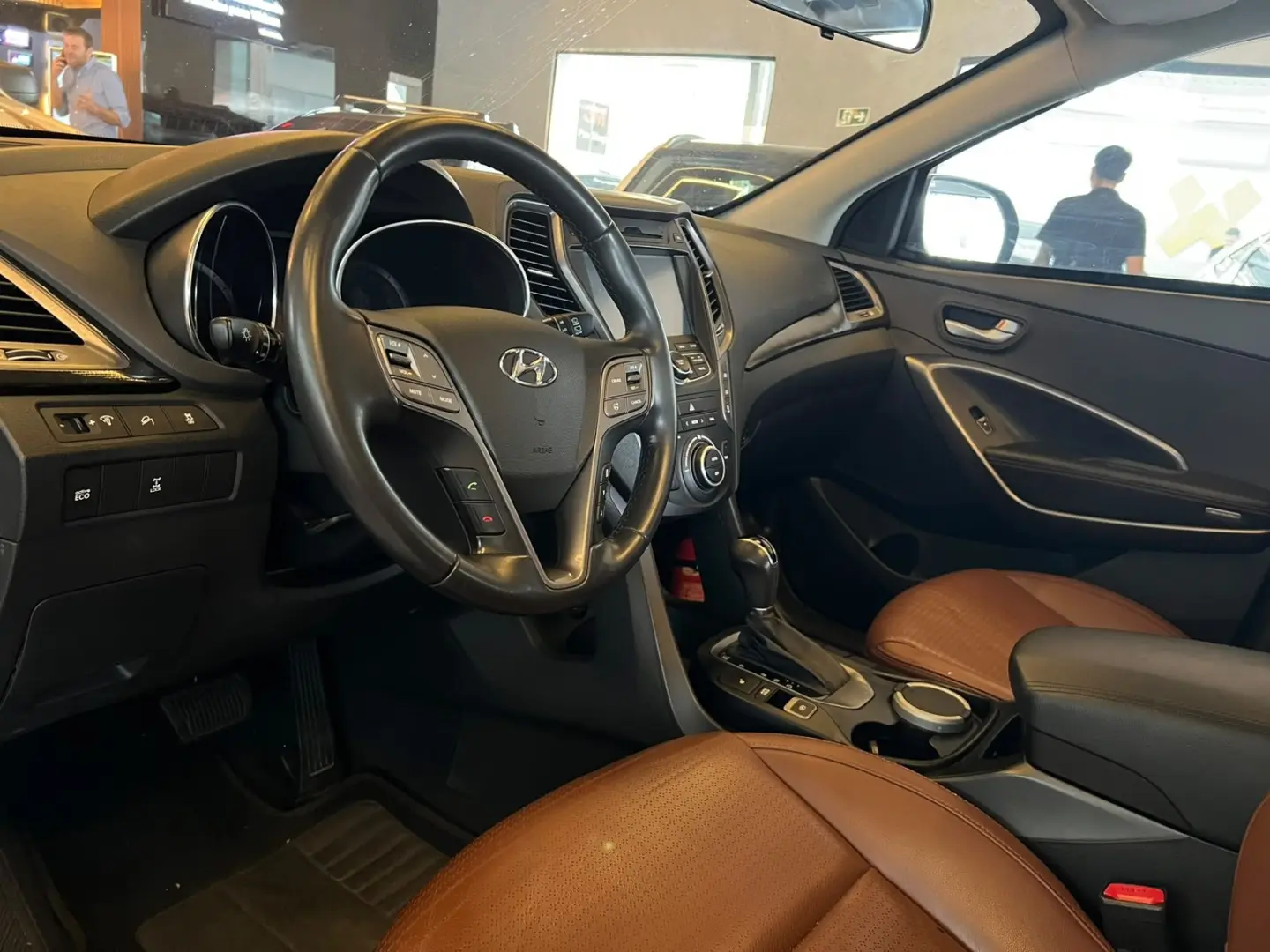 HYUNDAI GRAND SANTA FÉ