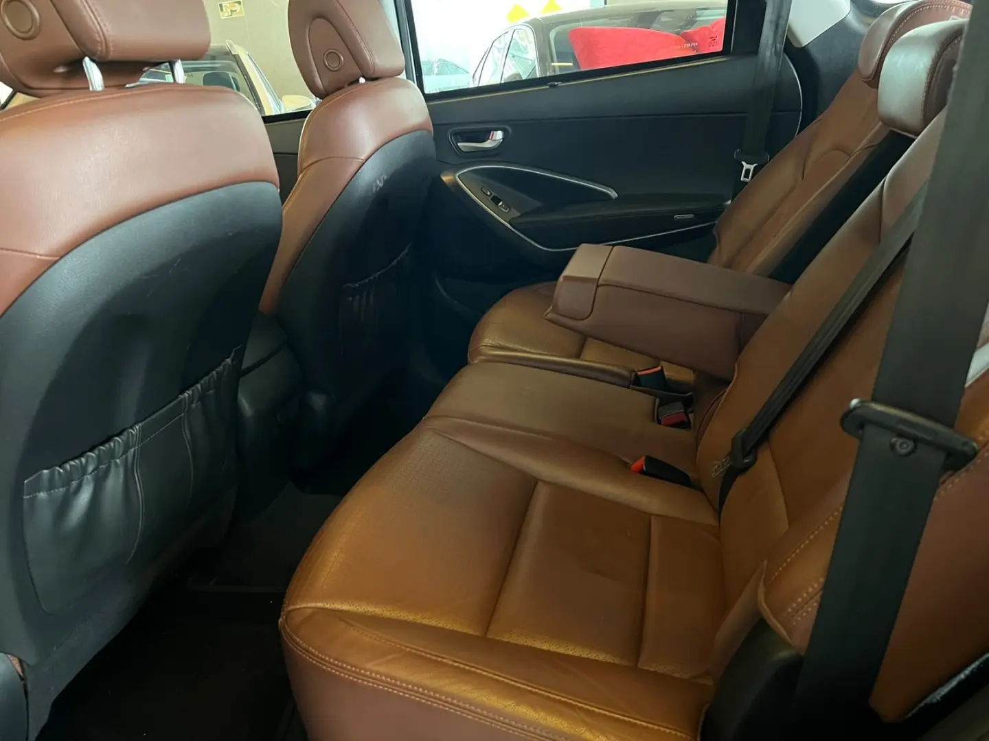 HYUNDAI GRAND SANTA FÉ