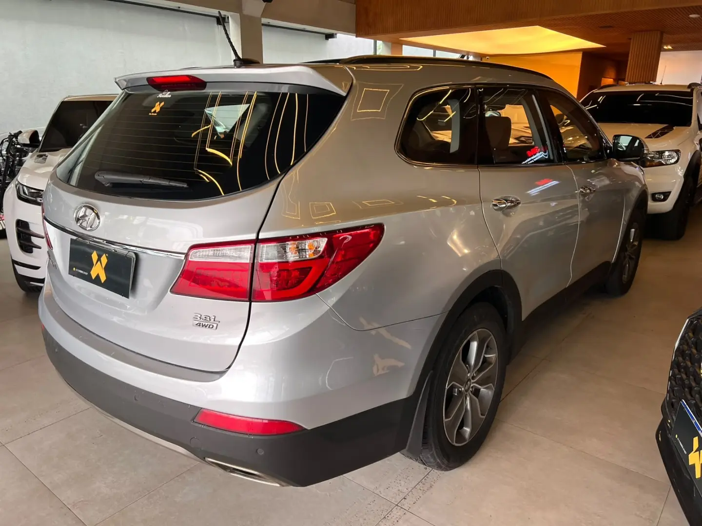 HYUNDAI GRAND SANTA FÉ
