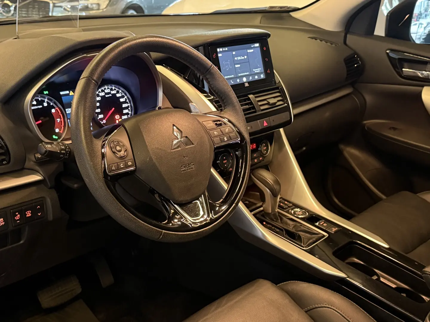 MITSUBISHI ECLIPSE CROSS