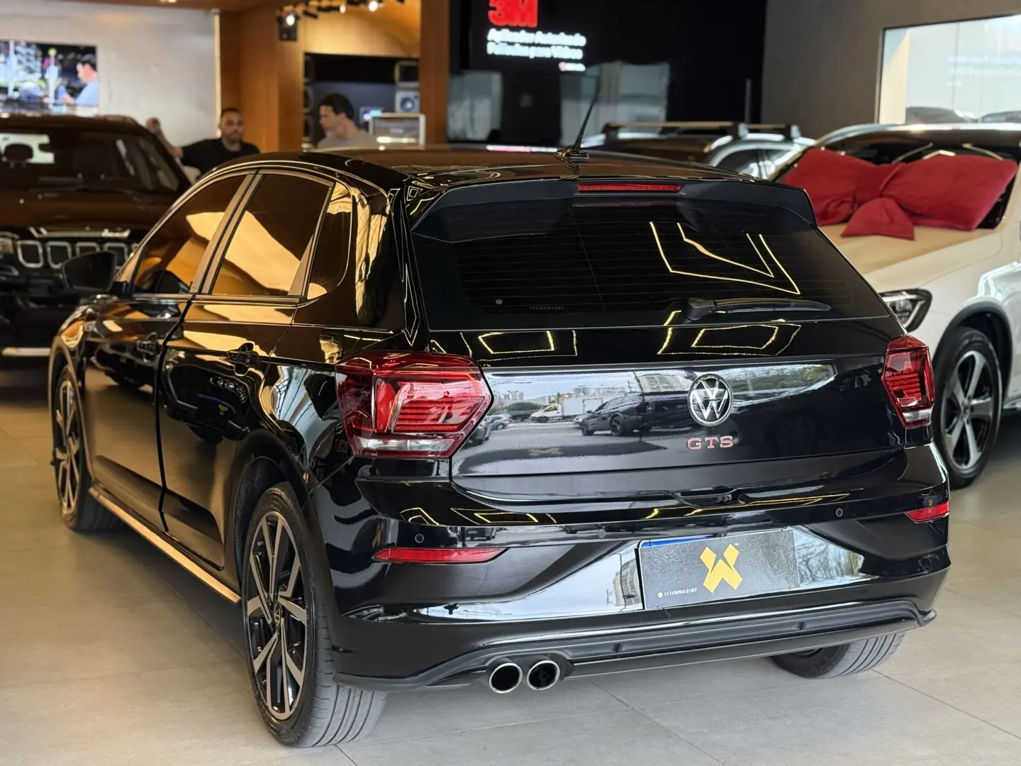 VOLKSWAGEN POLO
