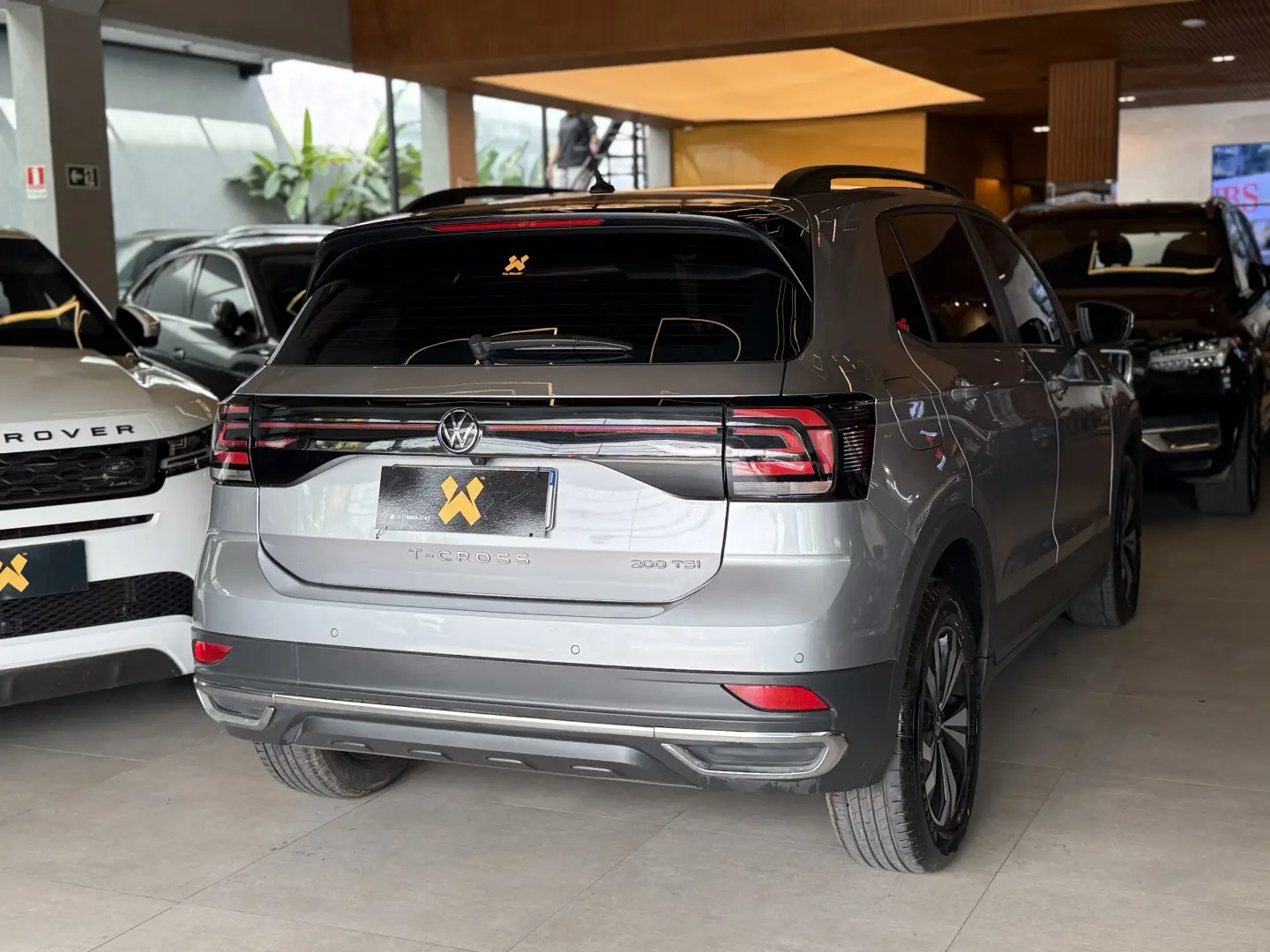 VOLKSWAGEN T-CROSS