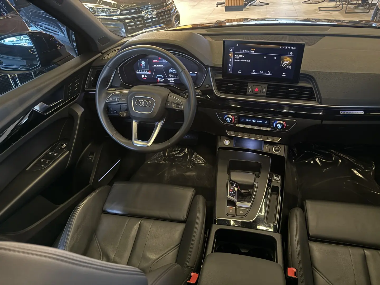 AUDI Q5
