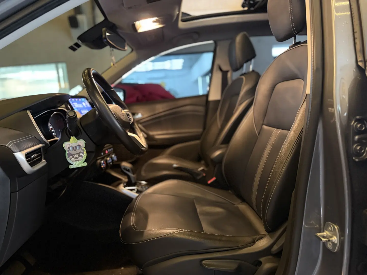 CHEVROLET TRACKER