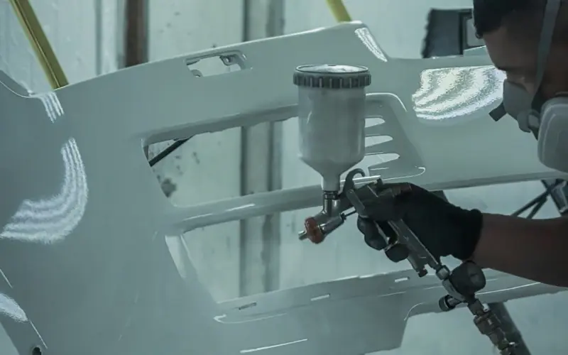 Como fazer retoque de pintura automotiva? Entenda o processo